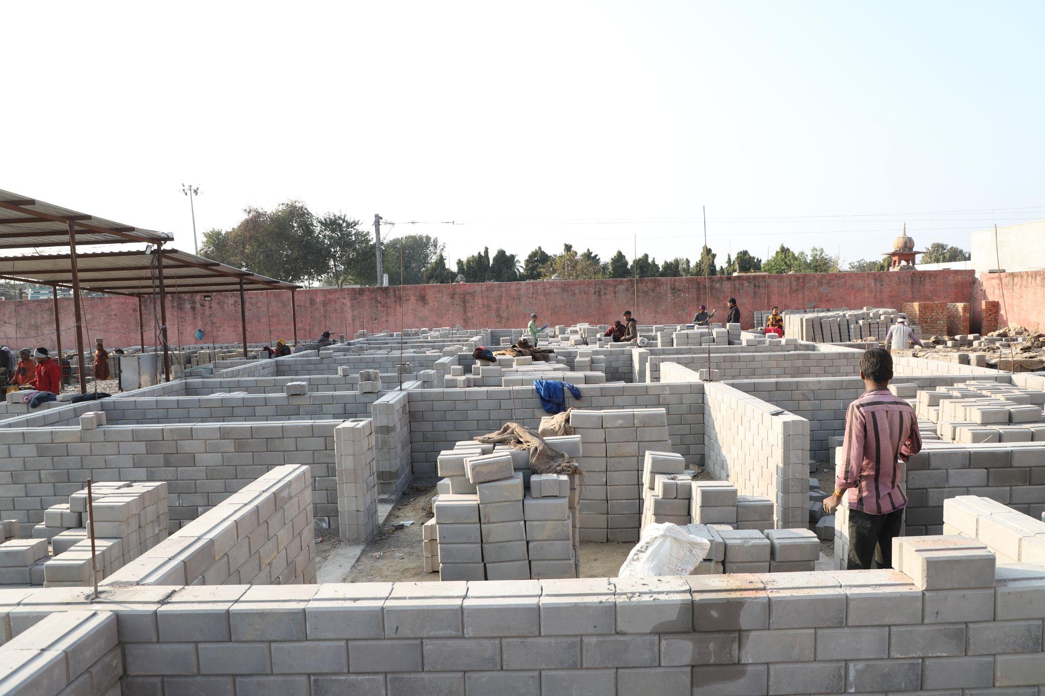 Interlocking masonry built to sill level